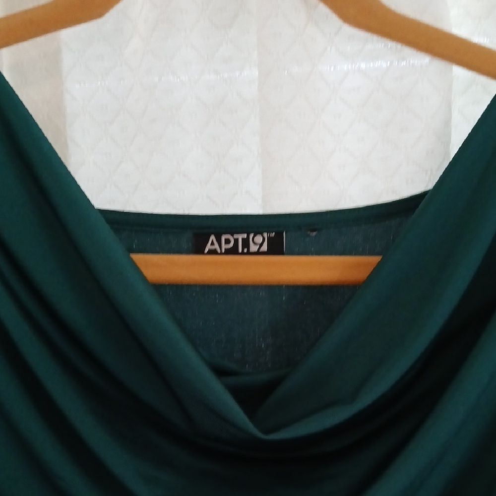 Apt. 9 Women's Elegant Emerald Green Drape Neck Blouse P2p 22" - Picture 2 of 3
